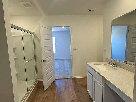 5th image of 11905 NW 100th St