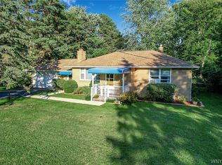7357 Bear Ridge Rd, North Tonawanda, NY 14120