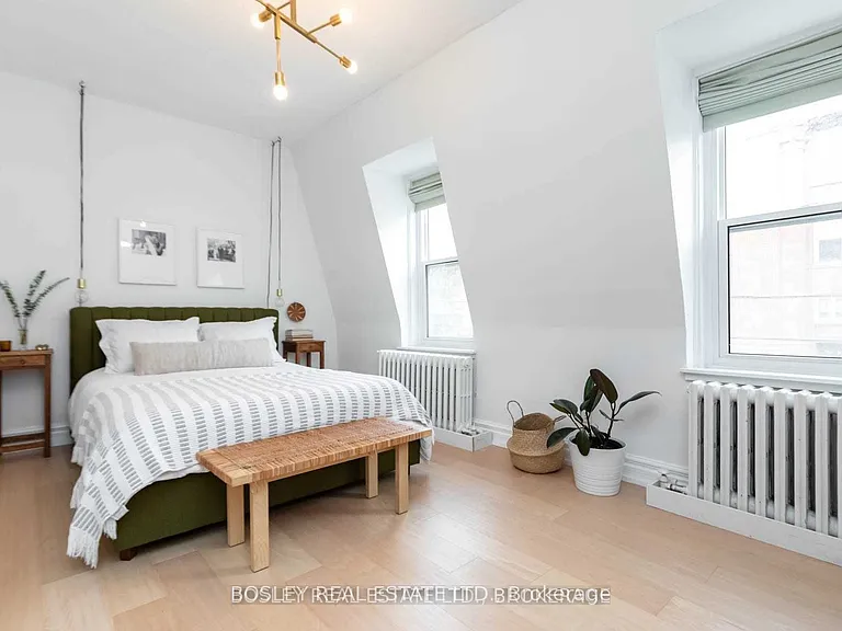 443 Shuter St — Photo 16