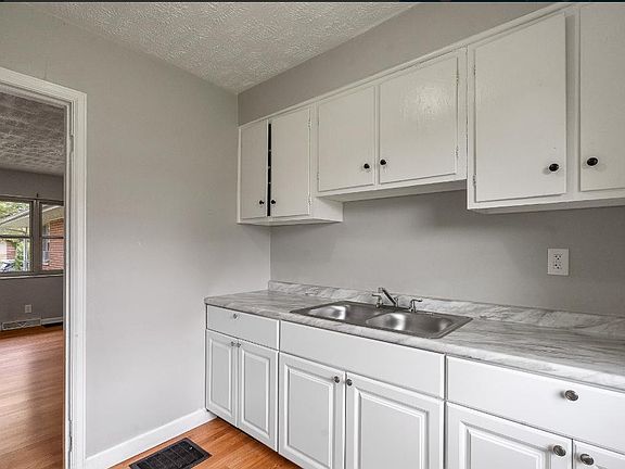 2nd image of 3665 Otterbein Ave #3665