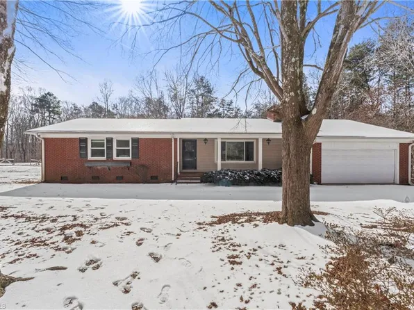 5005 Northbend Rd, Mc Leansville, NC 27301