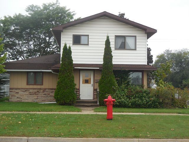 1st image of 627 Norway St