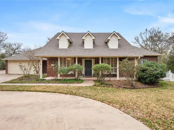 1007 Falcon Cir, College Station, TX 77845