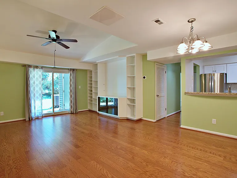 13573 Orchard Dr — Photo 2