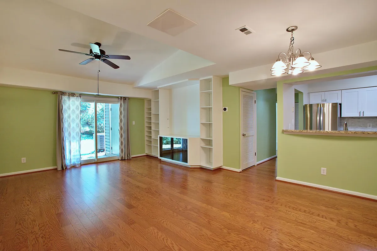 Building Photo - 13573 Orchard Dr