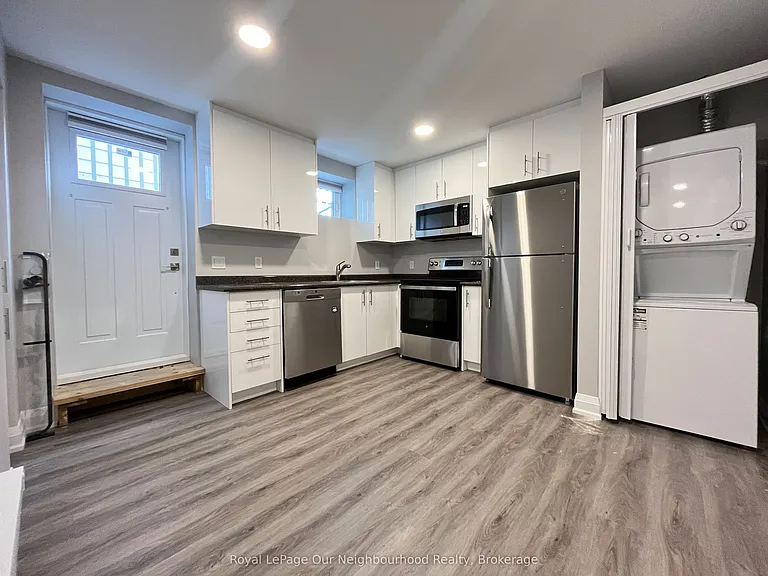 146 Bartlett Ave #LOWER — Photo 10