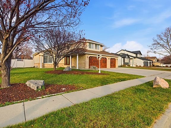 4th image of 1182 W Country Ridge Dr
