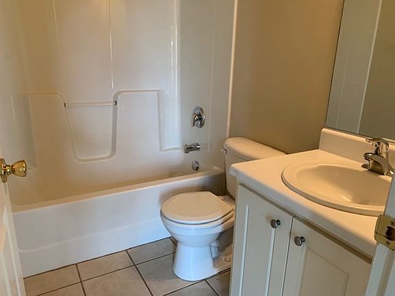 4th image of 2132 Sylvan Lake Dr