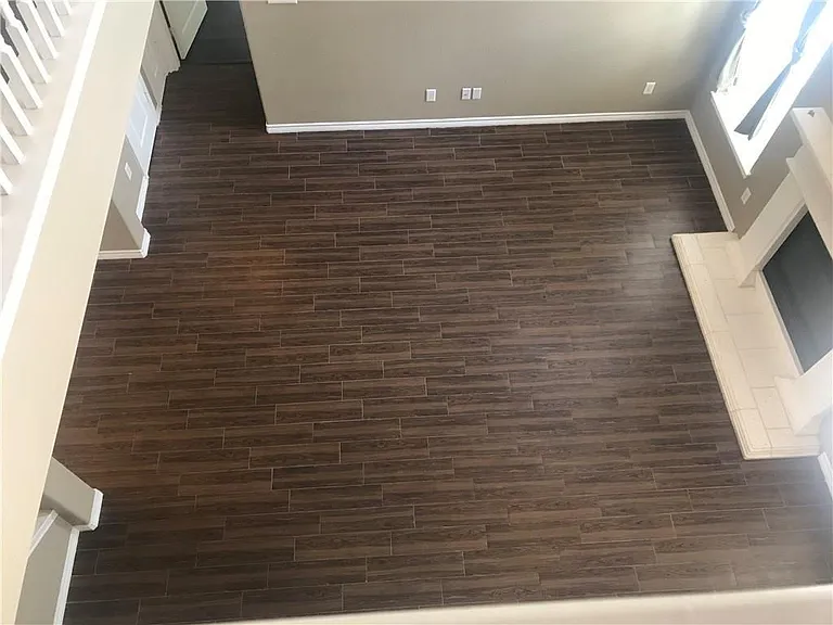 213 Longview Ct — Photo 19