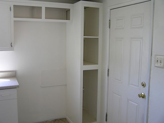5th image of 957 Coral Reef Dr