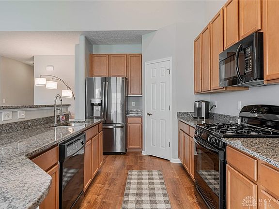 4th image of 1635 N Wood Creek Dr