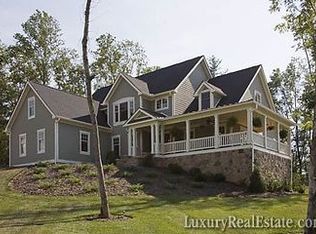 4 King View Dr, Fletcher, NC 28732