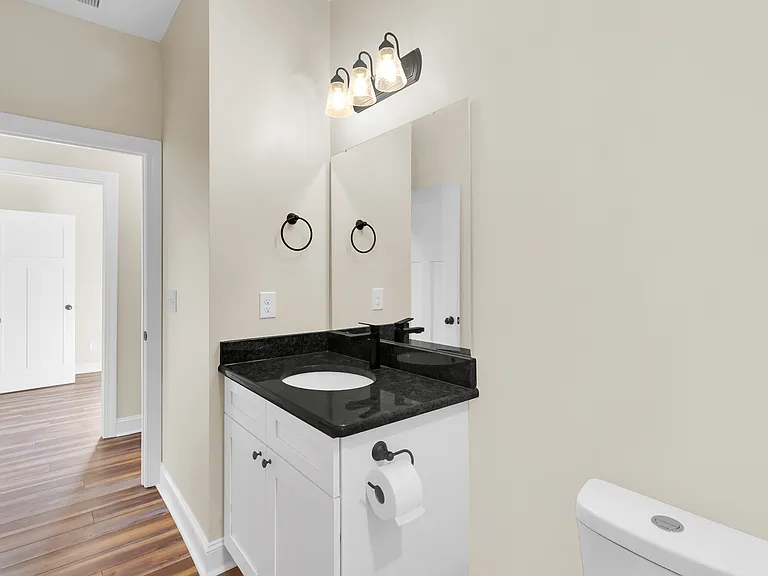 136 Macdonald Blvd — Photo 14