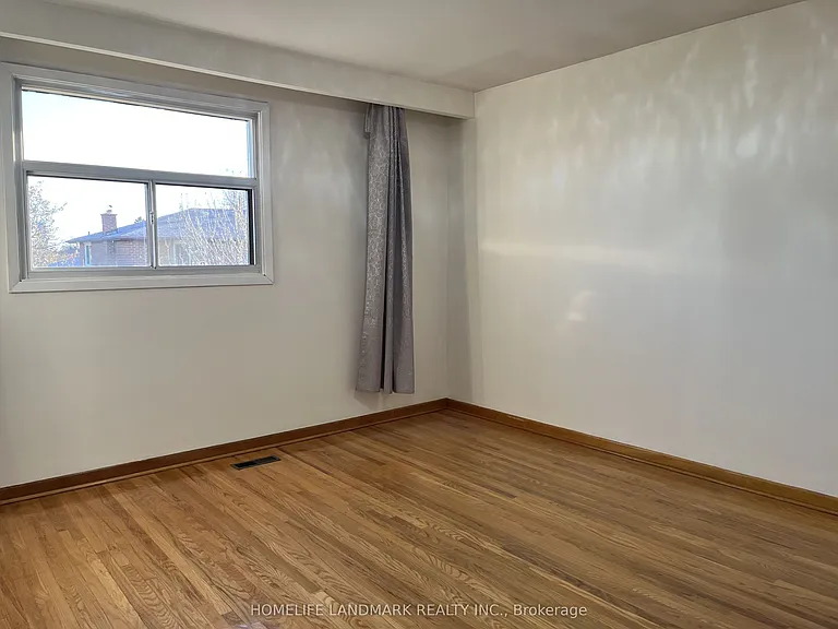 31 Pawnee Ave #UPPER — Photo 14
