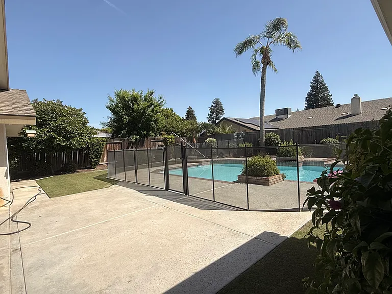 9409 High Oak Dr — Photo 25