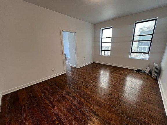 4th image of 601 W 14th St #44