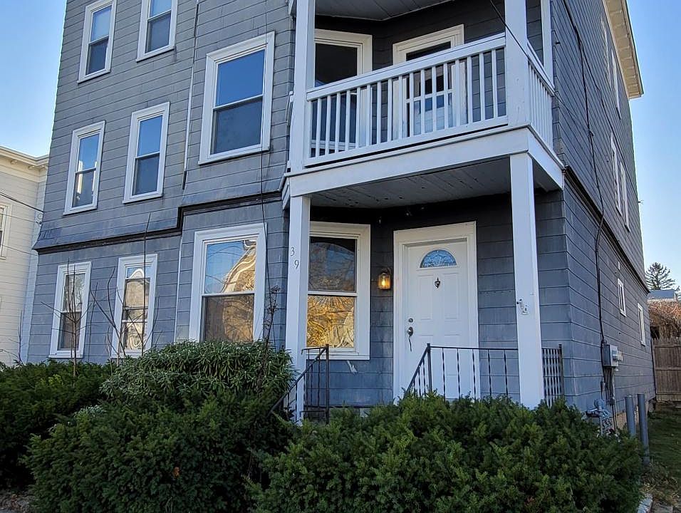 1st image of 39 Cumberland St #2