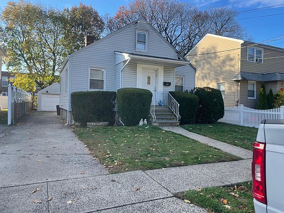 3rd image of 217 Goldenrod Ave