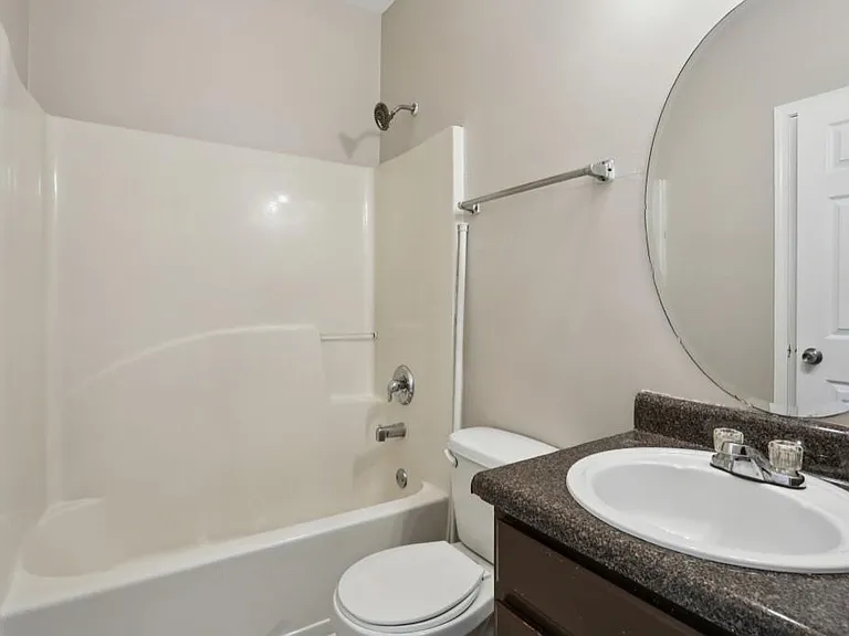 753 Prince Pl NW — Photo 5