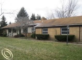 3014 Devon Brook Dr, Bloomfield Hills, MI