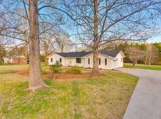 9110 N Hickory Valley Rd, Chattanooga, TN 37416