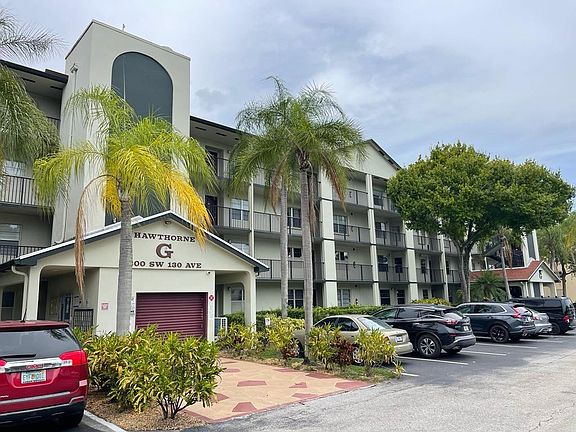 3rd image of 1200 SW 130th Avenue #408G