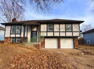 16305 Spring Valley Rd, Belton, MO 64012