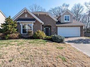 836 Clover Fields Ln, Knoxville, TN 37932