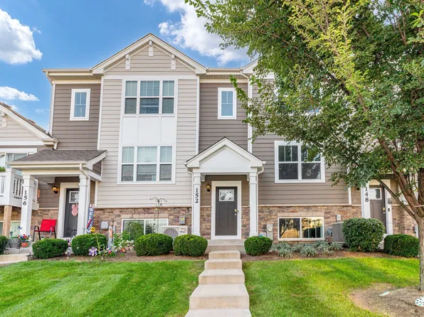 152 Goldenrod Dr, Elgin, IL 60124