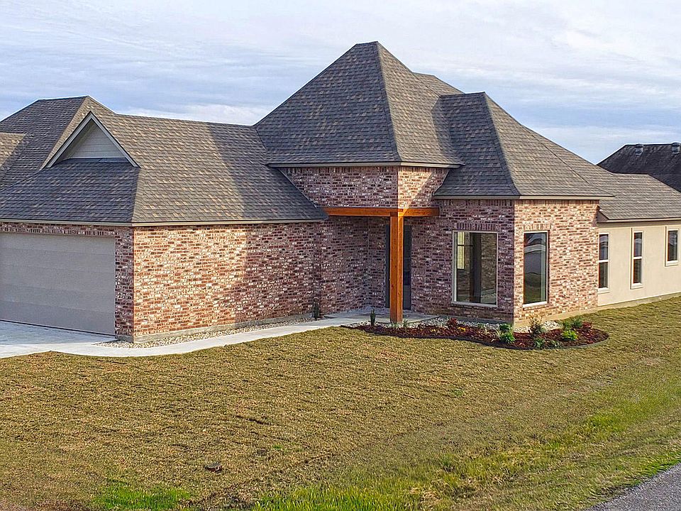 1st image of 100 Scarlet Oak Dr