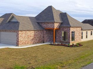 100 Scarlet Oak Dr, Carencro, LA 70520