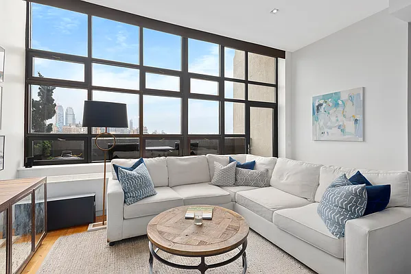 Rented by Compass | media 36