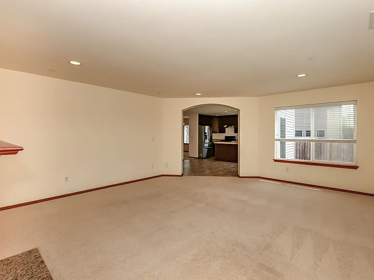 1187 Swan Loop — Photo 17