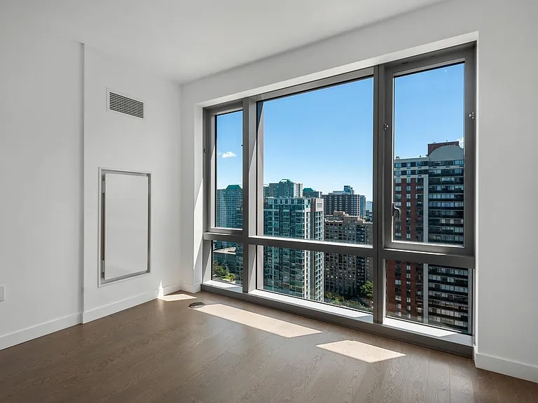 75 Park Ln S #2404R — Photo 13
