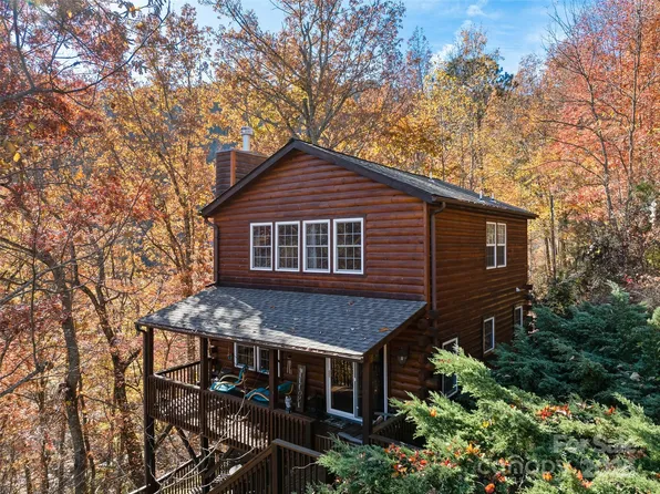 66 Saddle Dr, Maggie Valley, NC 28751