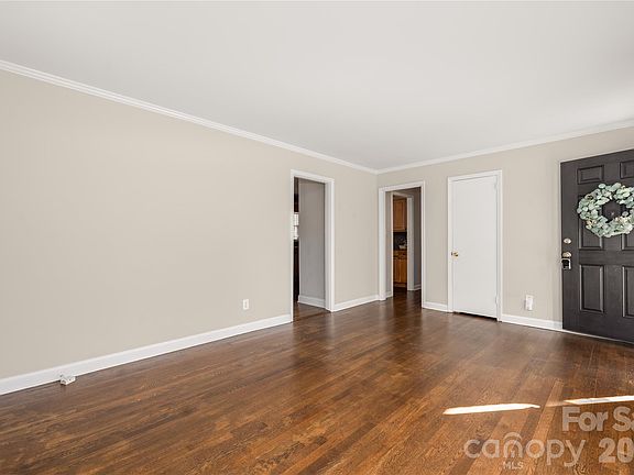 3rd image of 3813 Moultrie St
