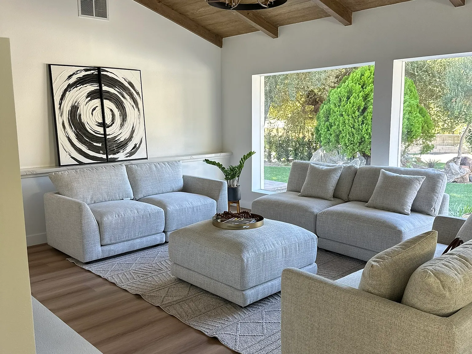 4 bed, 2321 sqft, $8,000 — Photo 4