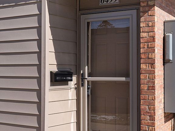 2nd image of 6499 Barrie Rd