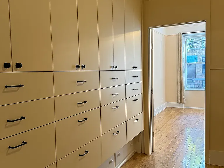 601 Morgan Ave #1 — Photo 15
