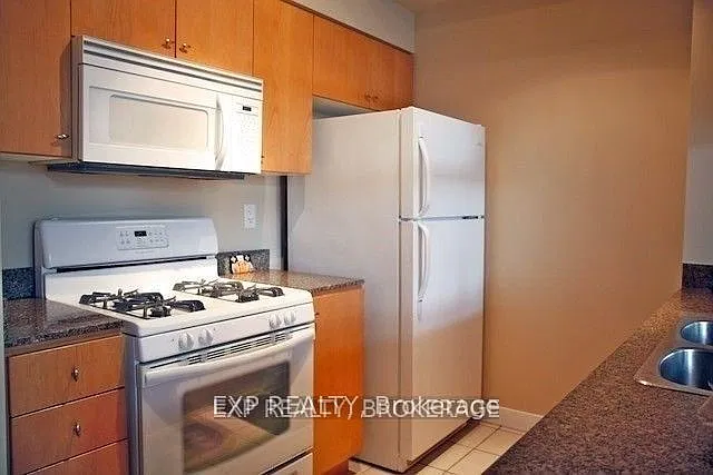 2 bed, $2,700 — Photo 2