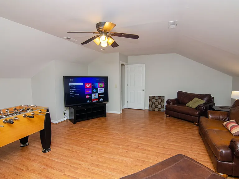 306 Wedgewood Ct — Photo 21