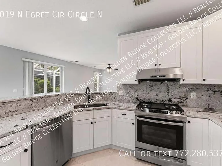 1019 Egret Cir N — Photo 2