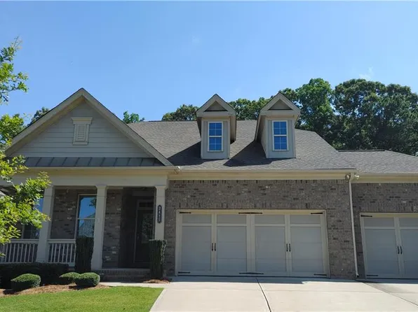 2415 Crimson Downs Dr, Cumming, GA 30040