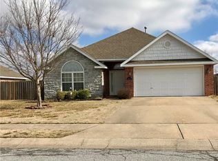 1532 Zachary St, Pea Ridge, AR 72751