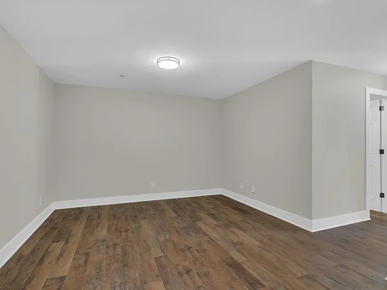 1808 State St #209 — Photo 14