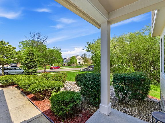 5th image of 2243 Sun Valley Dr
