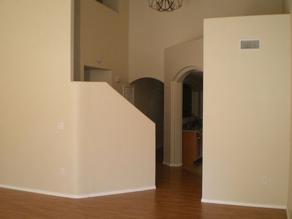 3rd image of 801 Tumulus Dr NW