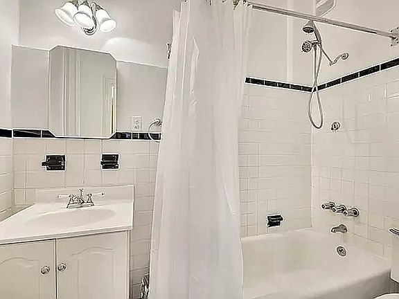 5th image of 349 W End Ave APT 5