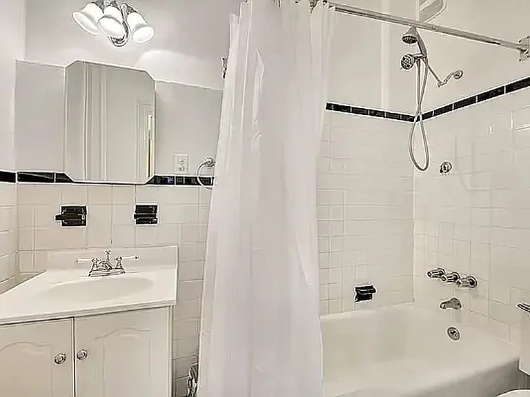 349 W End Ave #5 — Photo 5