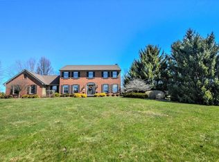 16 Deer Run Ct, Granville, OH 43023